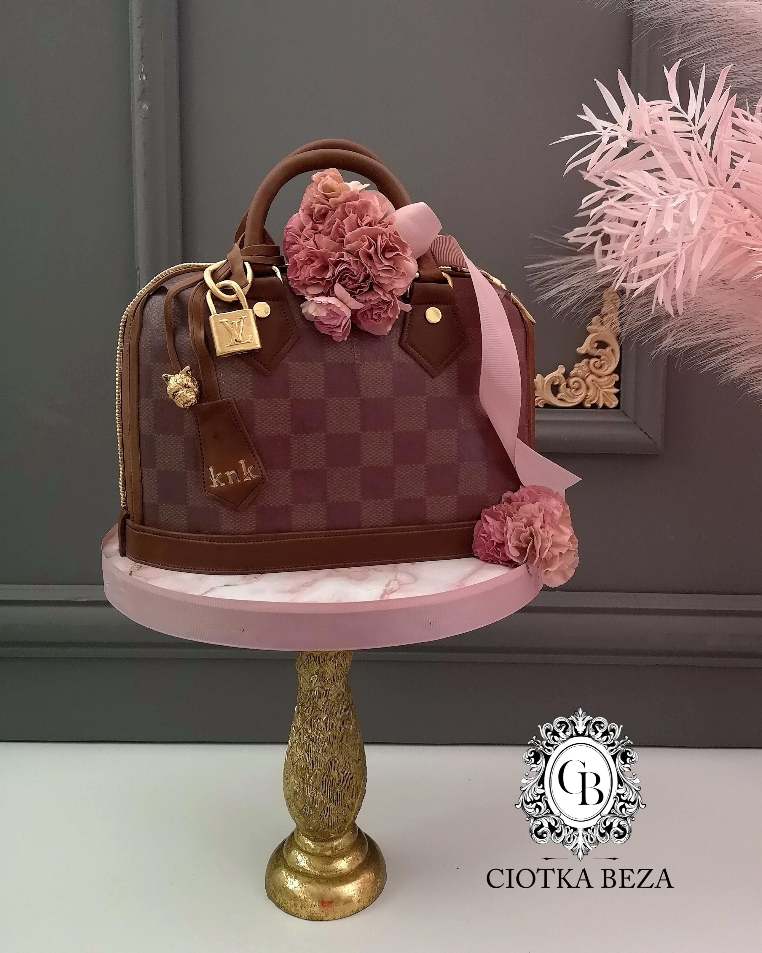 Tortolinka  torty artystyczne  Tort torebka Chanel 255